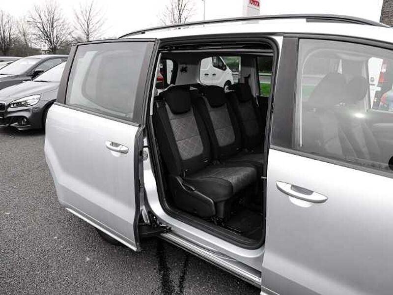 Volkswagen Sharan Trendline BMT Start-Stopp 2.0 TDI El. Panodach Panorama Navi Scheinwerferreg.