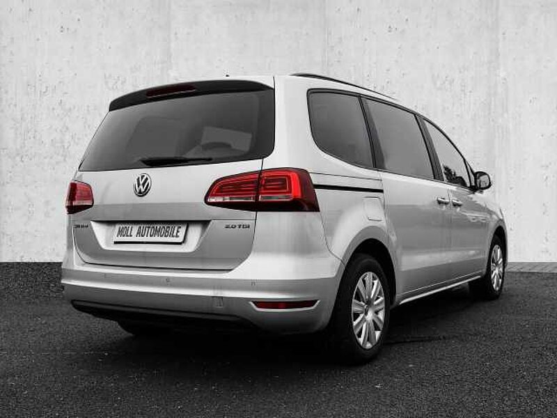 Volkswagen Sharan Trendline BMT Start-Stopp 2.0 TDI El. Panodach Panorama Navi Scheinwerferreg.