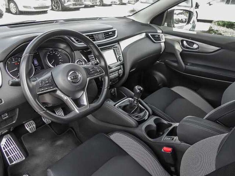 Nissan Qashqai N-Connecta 1.2 DIG-T Navi Mehrzonenklima DAB Ambiente Beleuchtung SHZ Keyless En