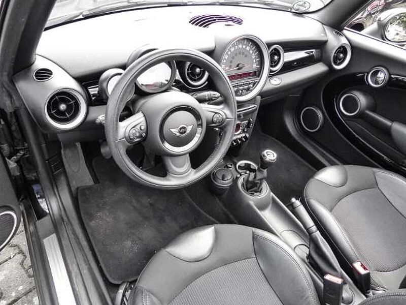 MINI One Cabrio 1.6 El. Verdeck Klimaautom Ambiente Beleuchtung SHZ Temp PDC Regensensor Alu