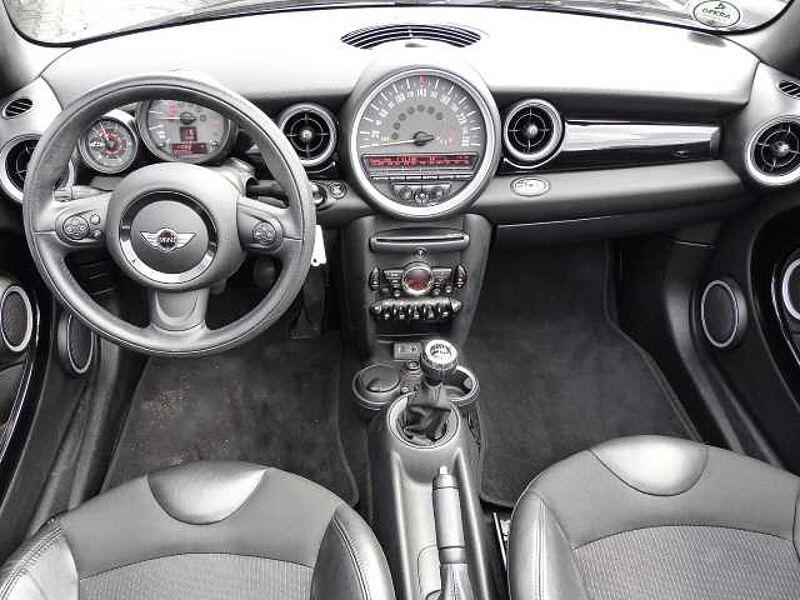 MINI One Cabrio 1.6 El. Verdeck Klimaautom Ambiente Beleuchtung SHZ Temp PDC Regensensor Alu